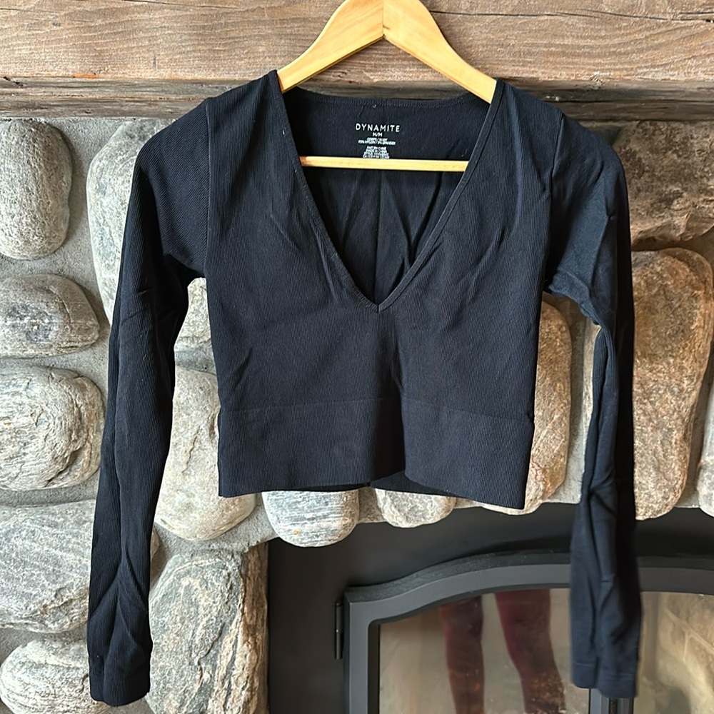 Long sleeve crop top
